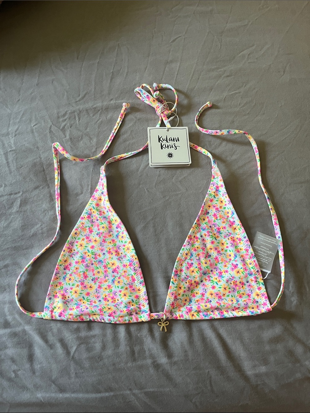 Kulani Kinis White Floral Triangle Bikini Top-size large
